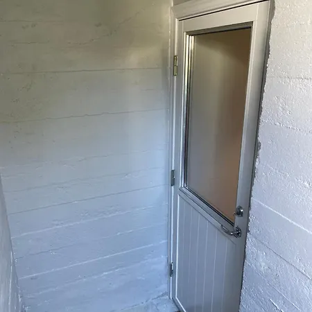 Appartement Kjellerleilighet Pa Lund- Sentrumsnaert I Kristiansand