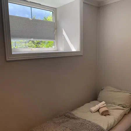 Apartment Kjellerleilighet Pa Lund- Sentrumsnaert I Kristiansand
